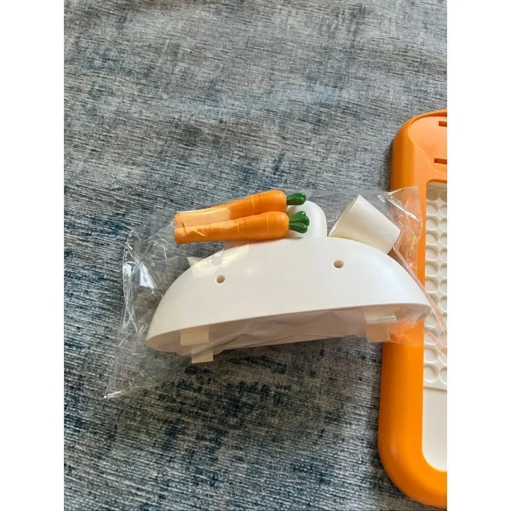 NIB! Skirtoy Bunny Rabbit Carrots Magnetic Drawing Board Toy